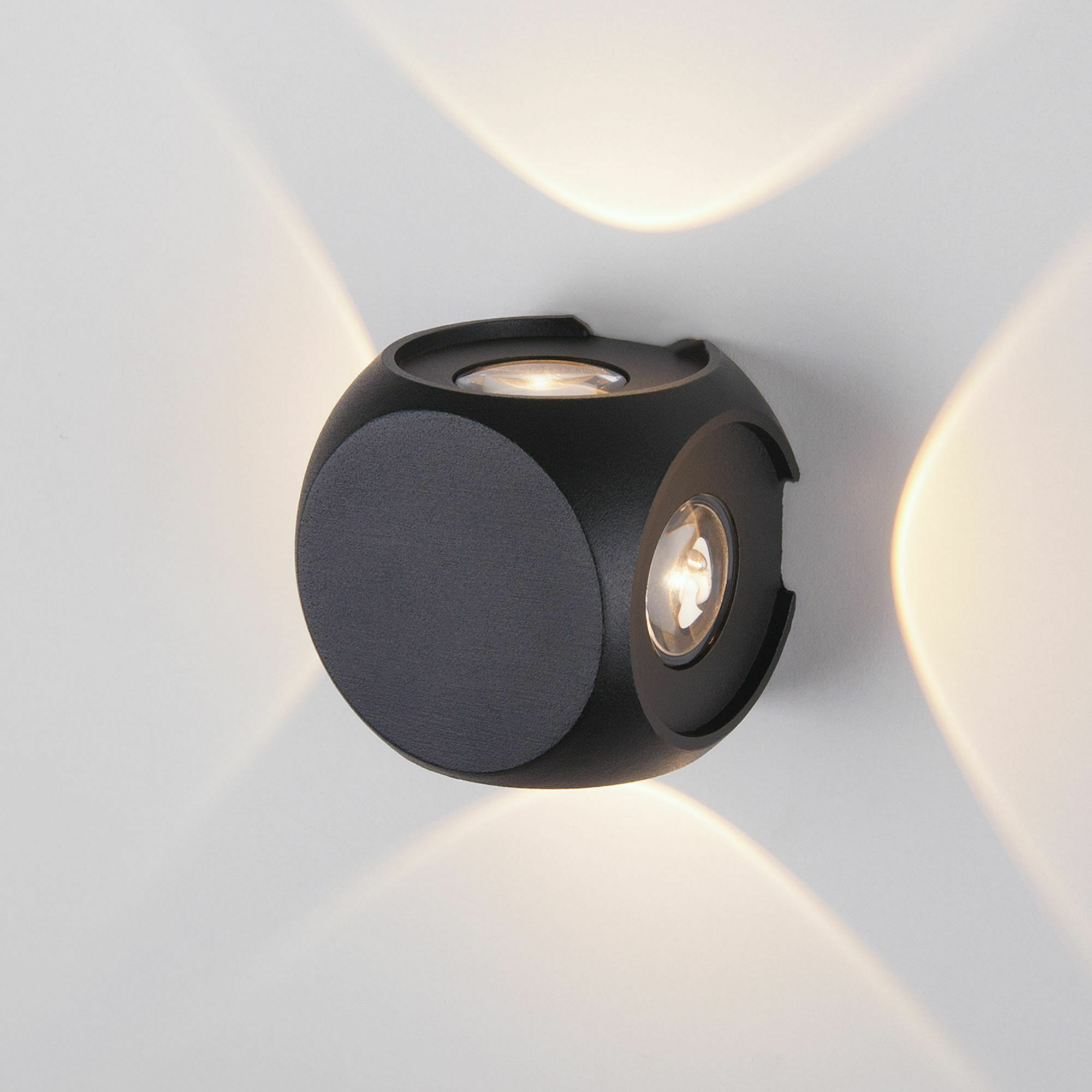 Изображение товара Уличный настенный светодиодный светильник CUBE чёрный 1504 TECHNO LED чёрный Elektrostandard
