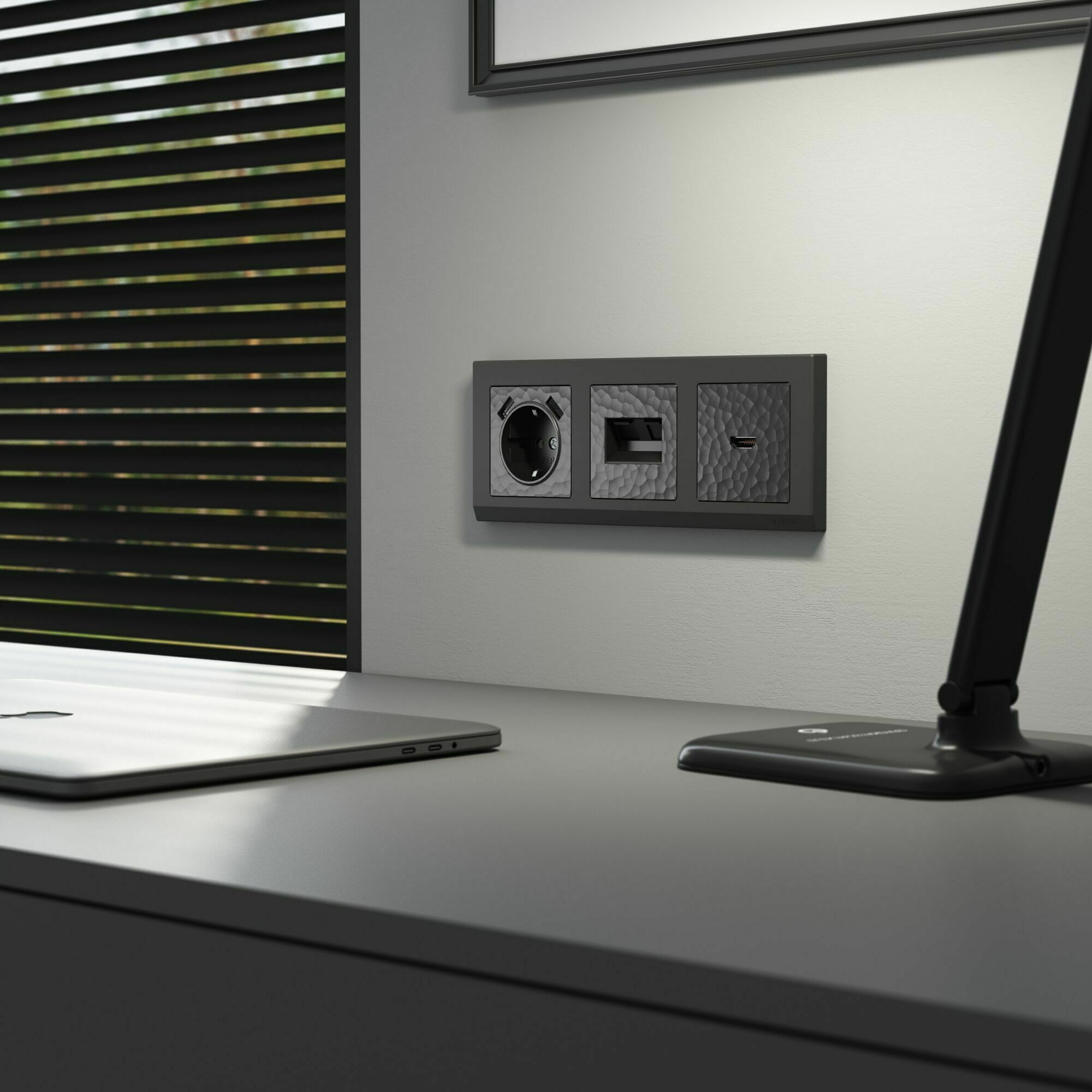 Изображение товара W1296008/ Накладка для розетки HDMI (hammer чёрный) Werkel