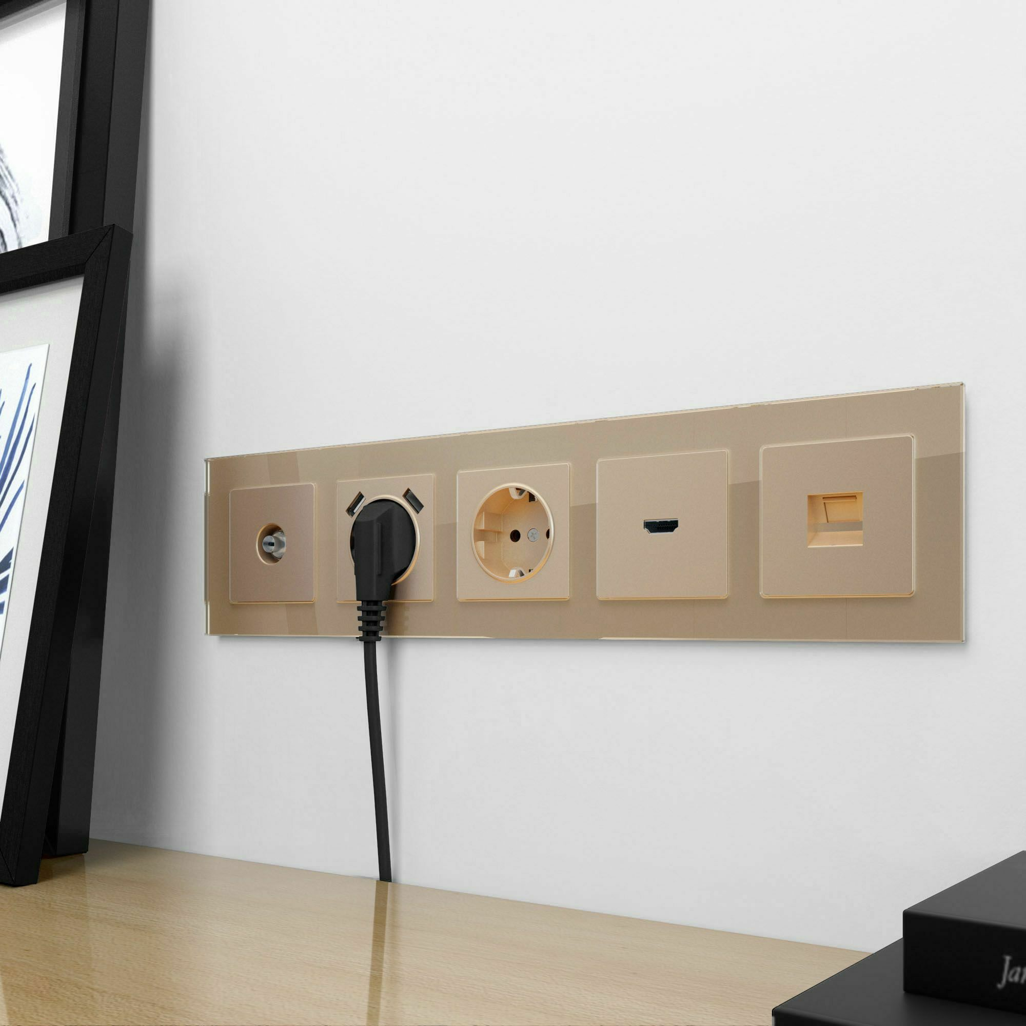 Изображение товара Накладка для розетки HDMI (шампань) WL11-HDMI-CP Werkel