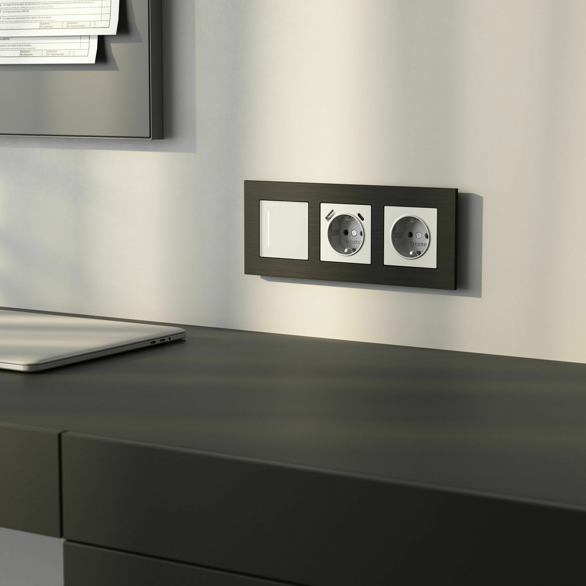 Изображение товара Рамка на 3 поста  AluMax (чёрный алюминий) W0033508 Werkel