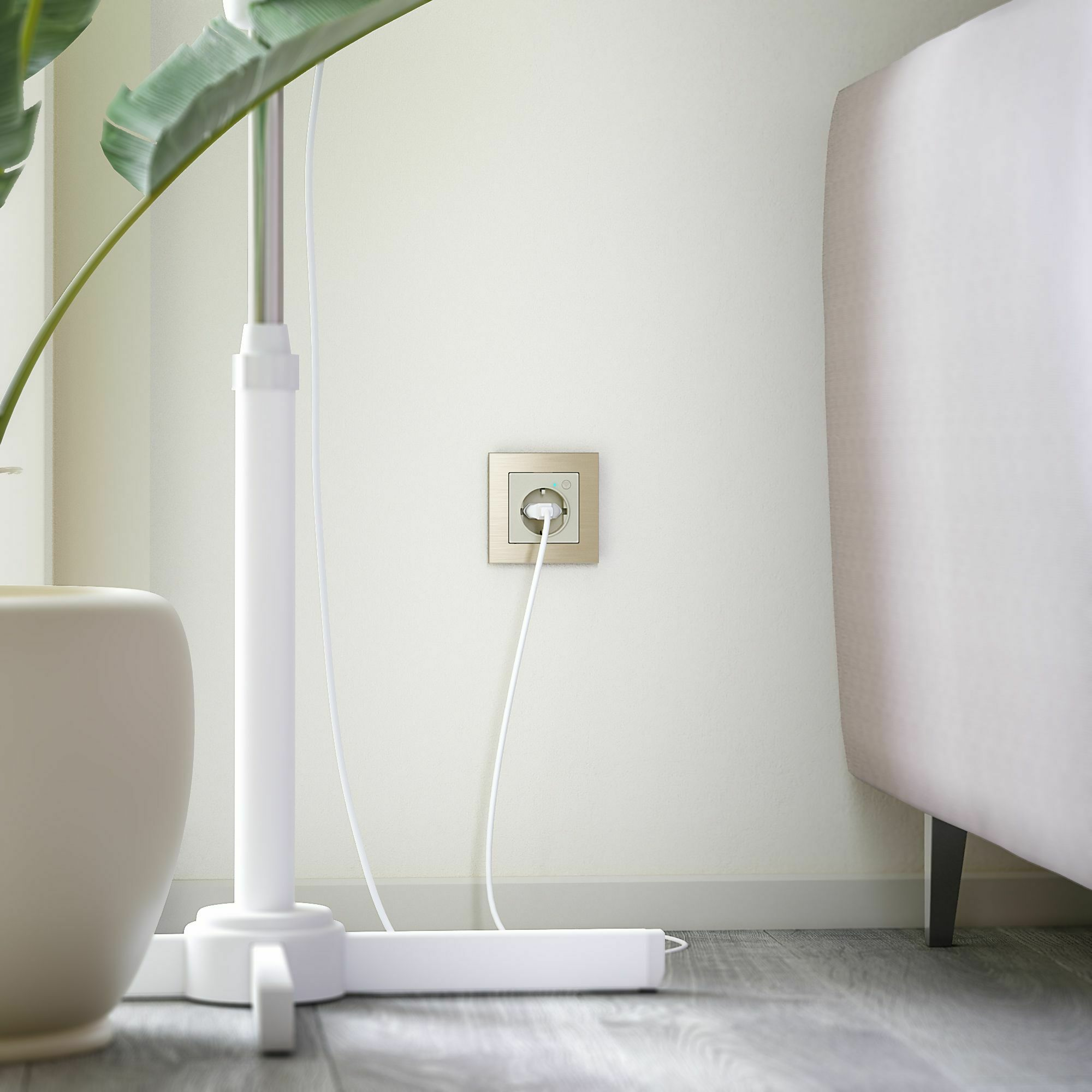 Изображение товара Умная встраиваемая розетка с заземлением с защитными шторками (слоновая кость) W1171603 Werkel