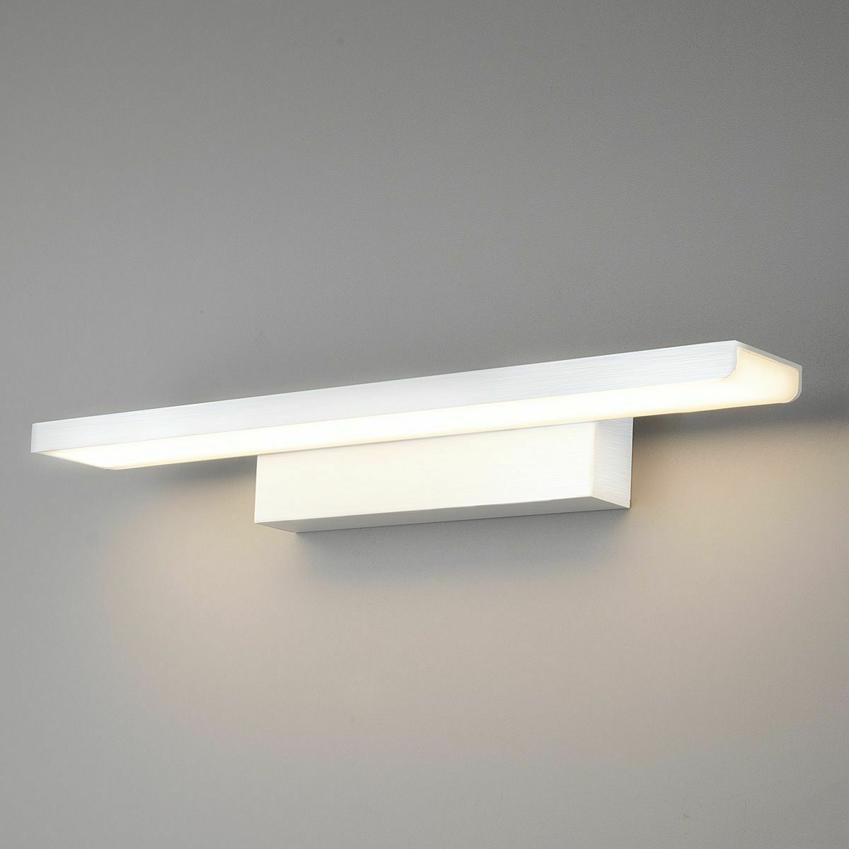 Изображение товара Настенный светодиодный светильник Sankara LED MRL LED 16W 1009 IP20 белый Elektrostandard