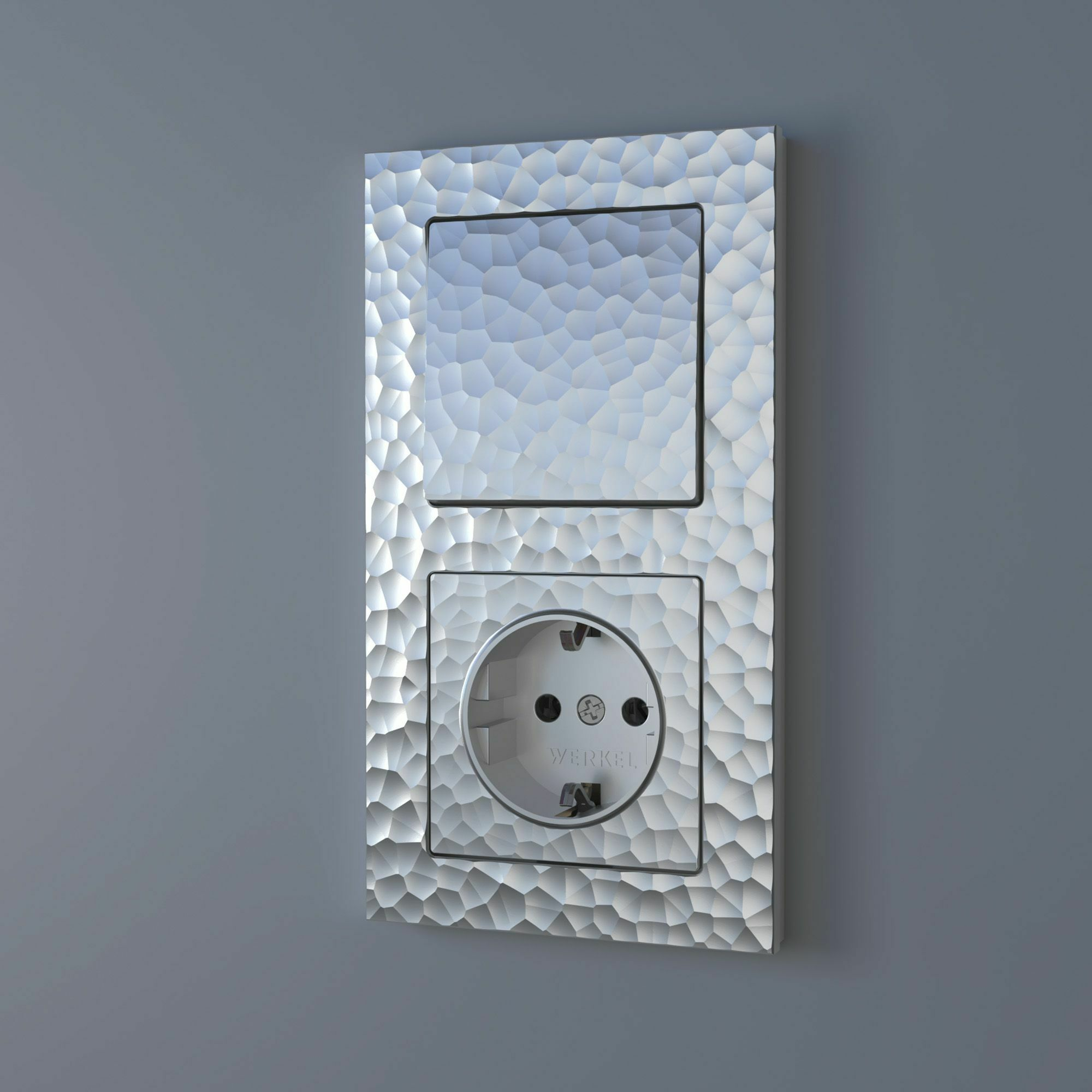 Изображение товара Розетка одинарная, с заземлением, без шторок, винтовой зажим, 16А (hammer серебряный) W1271006 Werkel