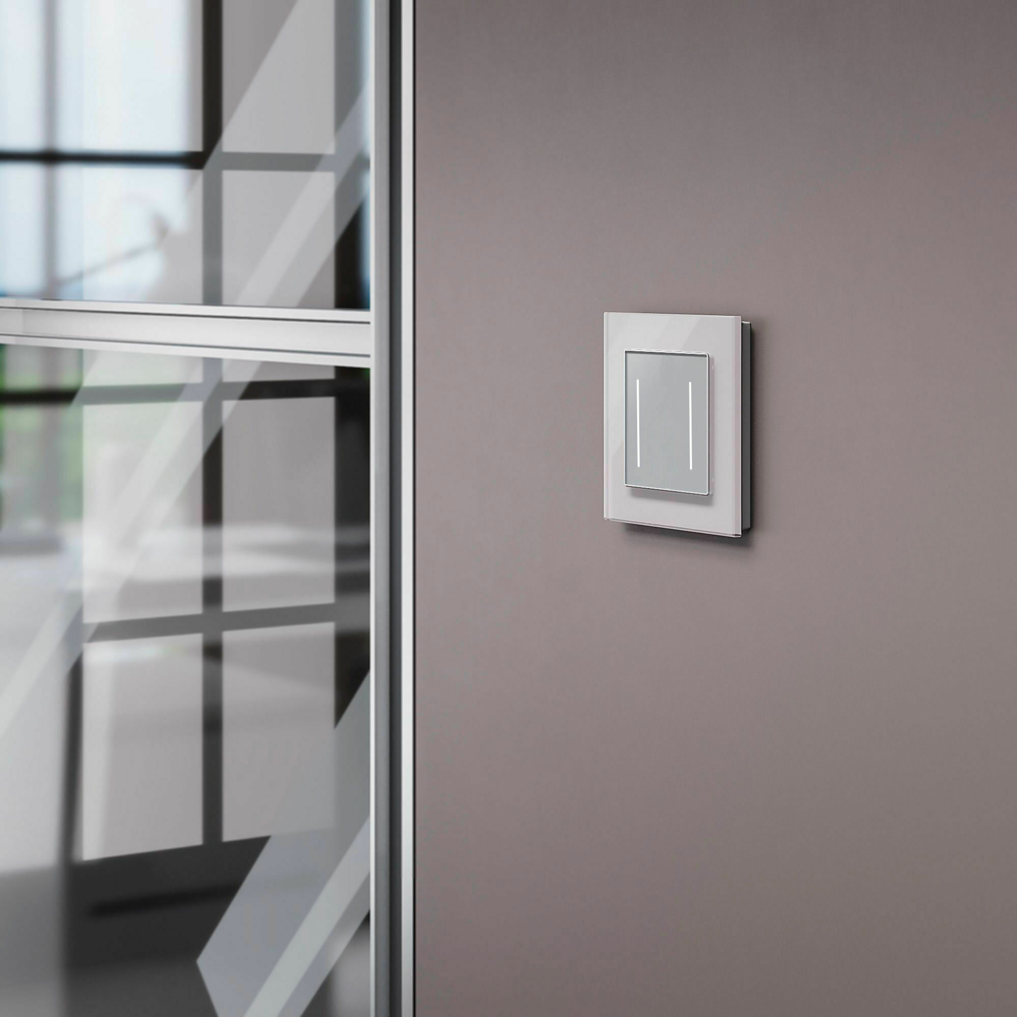 Изображение товара Рамка на 1 пост Favorit (дымчатый,стекло) W0011117 Werkel