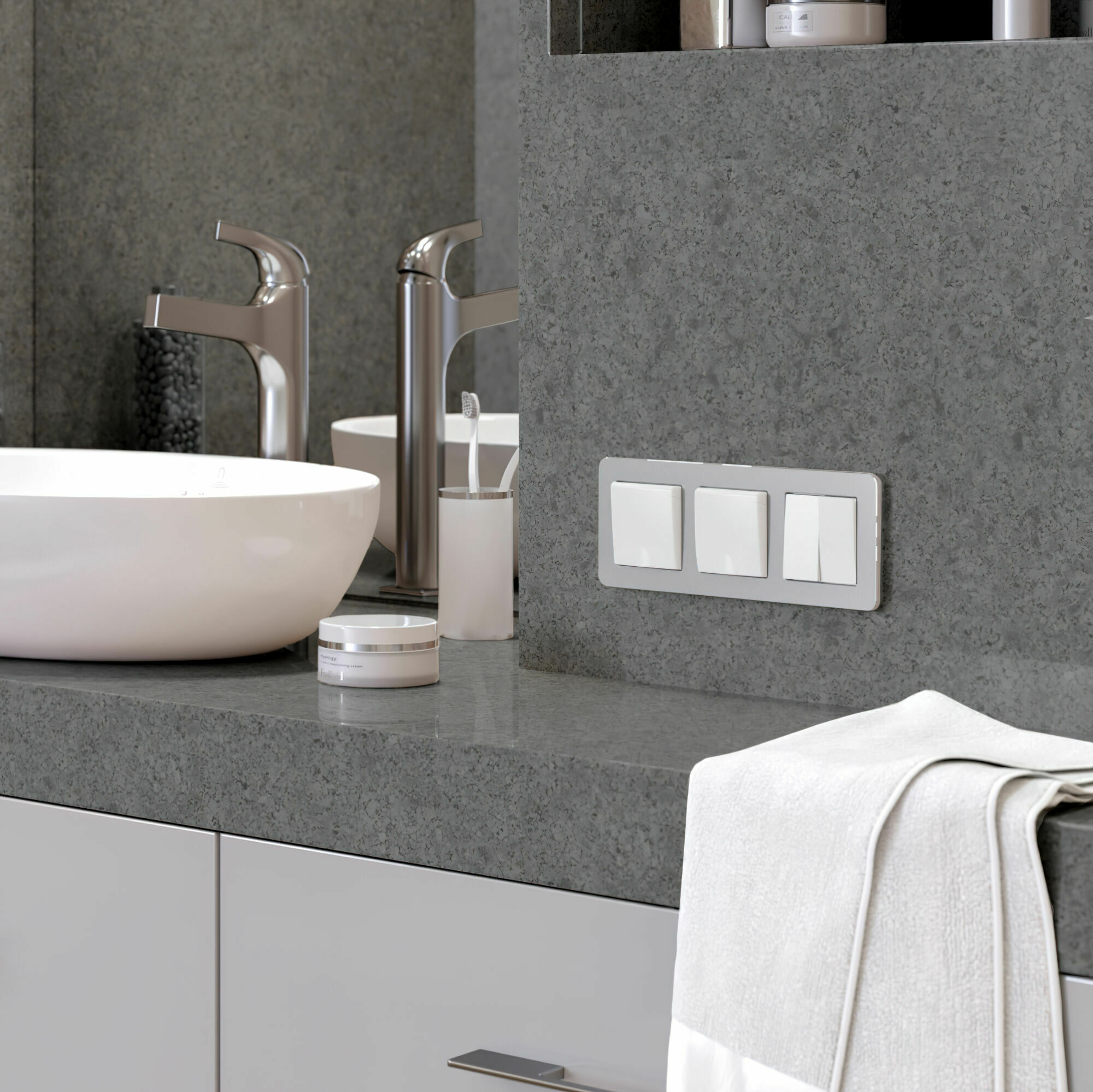 Изображение товара Рамка на 3 поста Platinum алюминий W0032606 Werkel