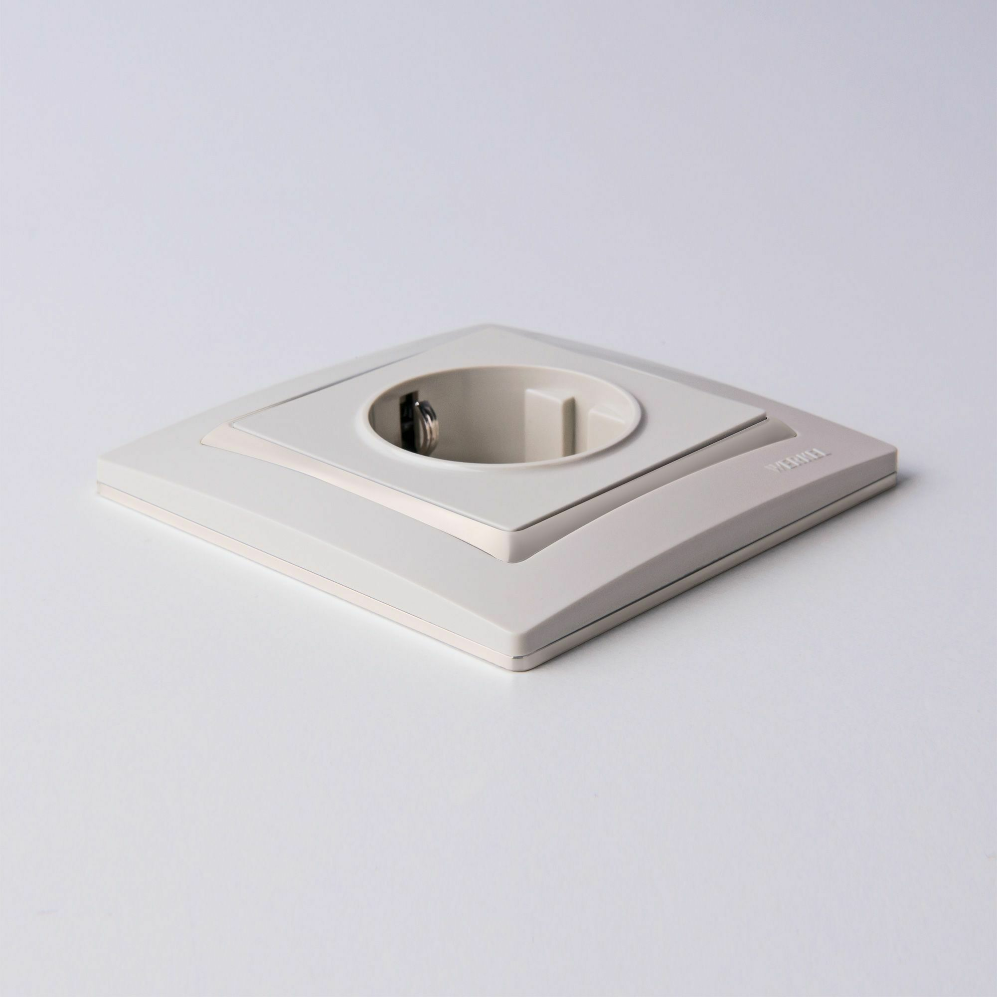 Изображение товара Рамка на 1 пост Snabb basic (слоновая кость) W0012003/ Werkel