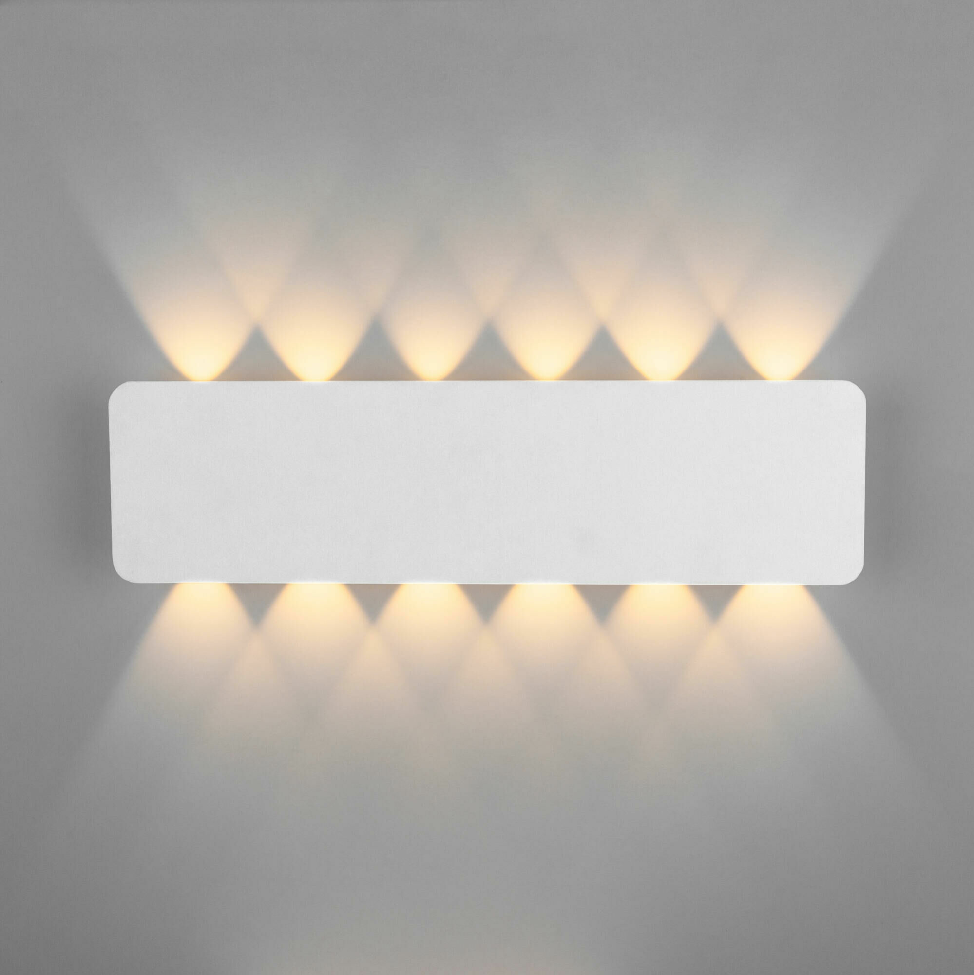 Изображение товара Настенный светодиодный светильник Angle LED 40139/1 LED Elektrostandard