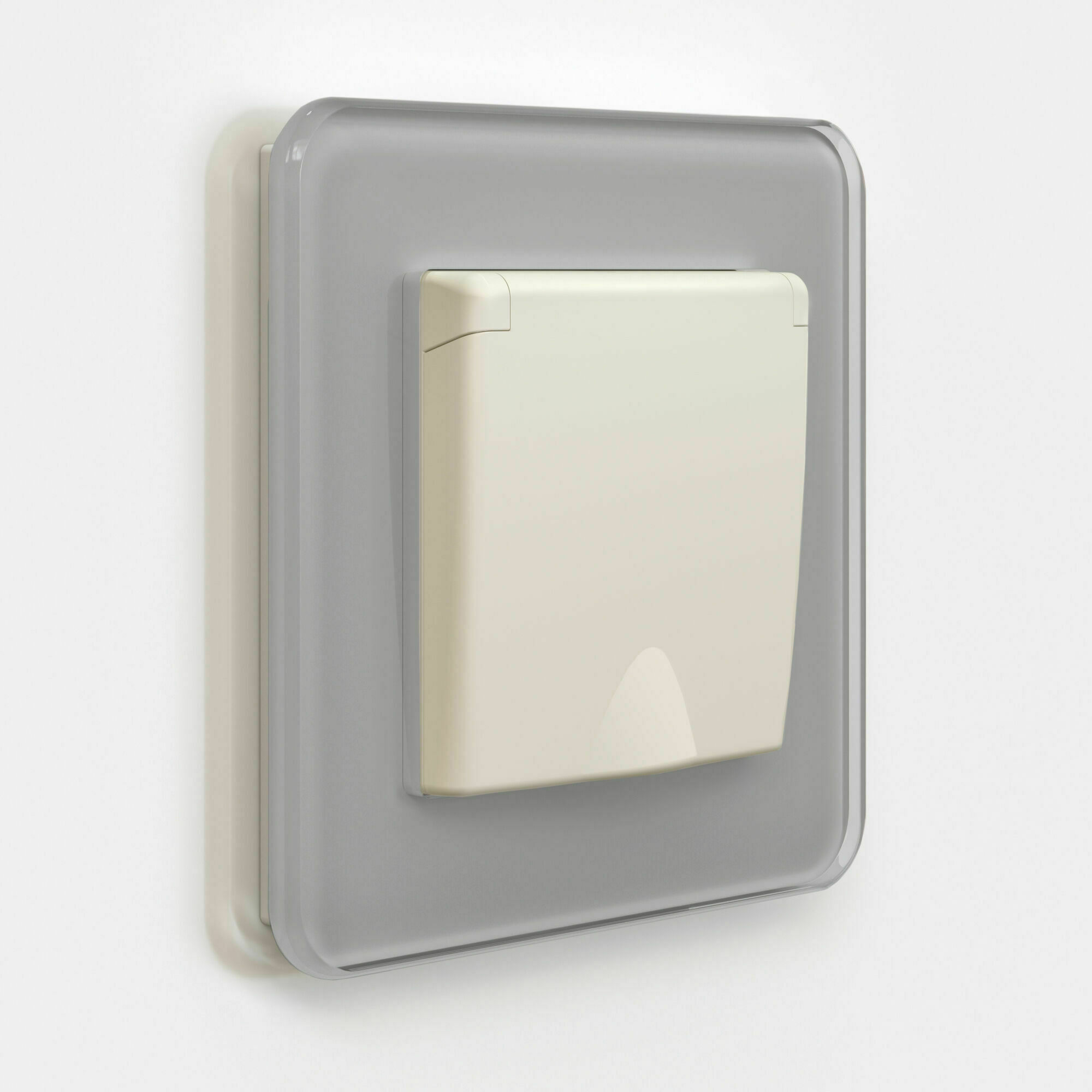 Изображение товара Розетка одинарная, с заземлением и шторками, c крышкой IP44 (айвори матовый) W1171262