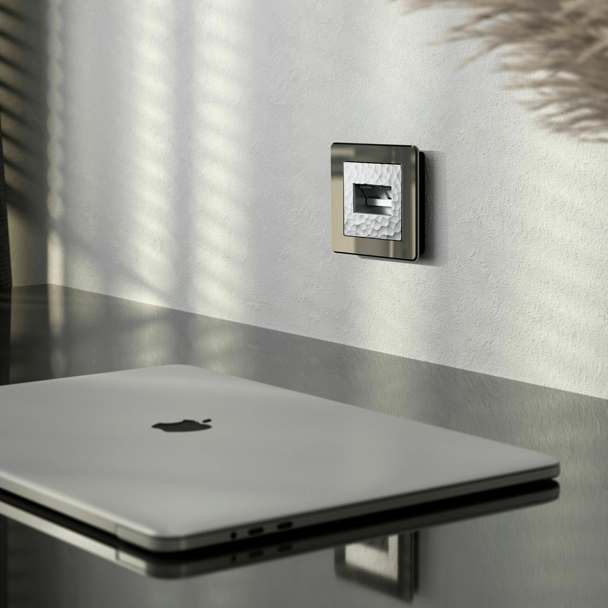 Изображение товара W1291106/ Накладка для двойной розетки Еthernet RJ-45, cat.5e (hammer серебряный) Werkel