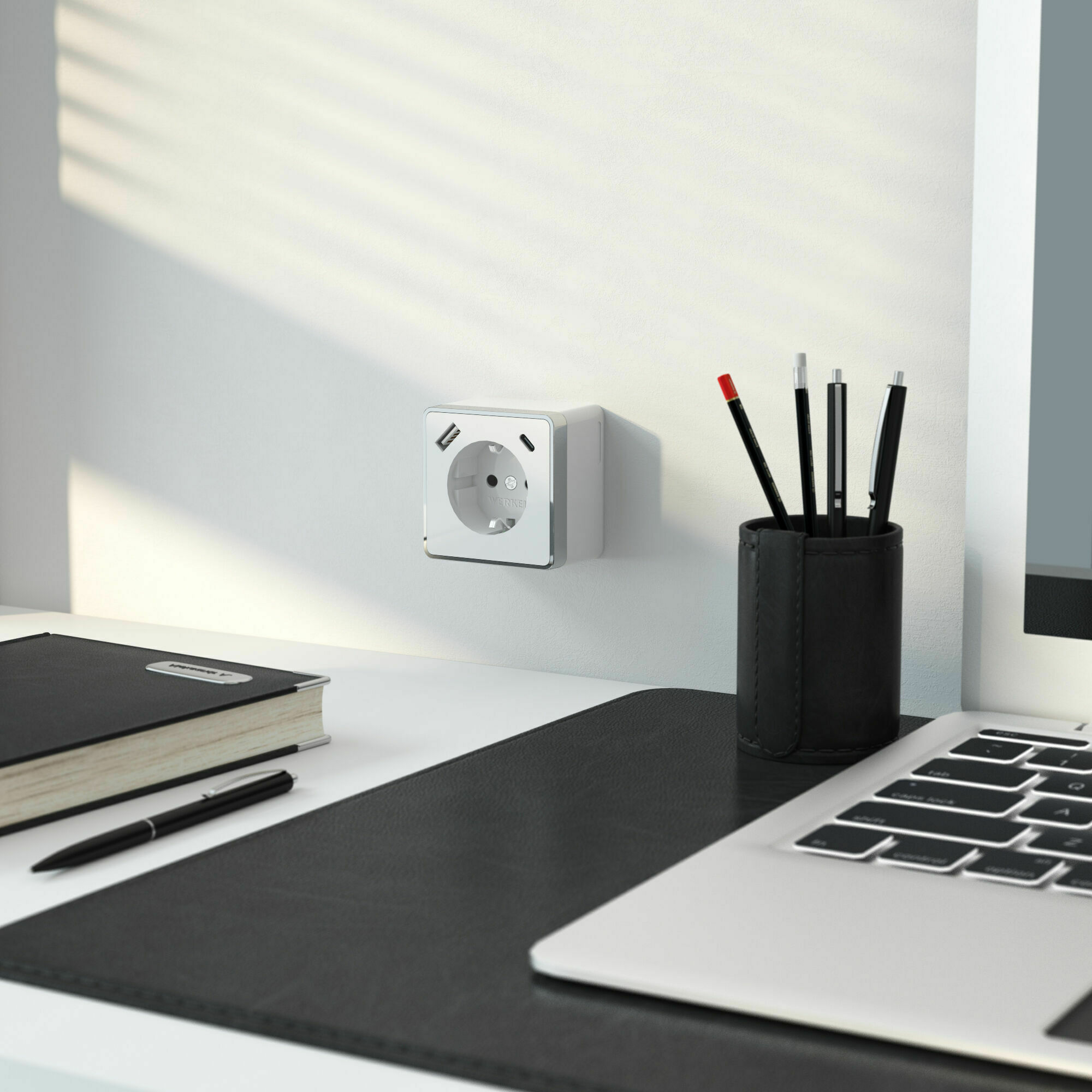 Изображение товара Розетка с заземлением, шторками и USB тип A+C (белый) W5071701 Gallant Werkel