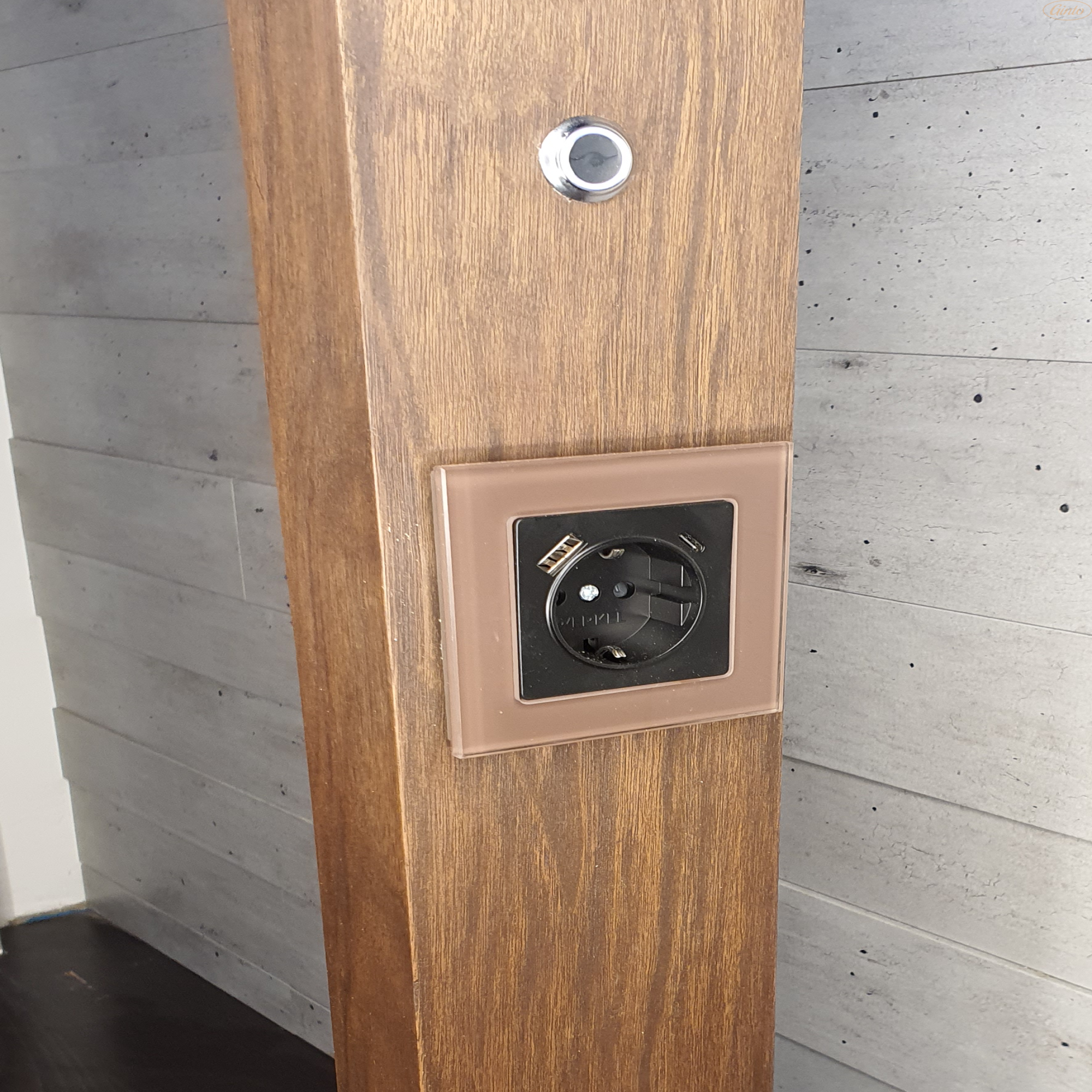 Изображение товара Деревянный торшер Orient Орех