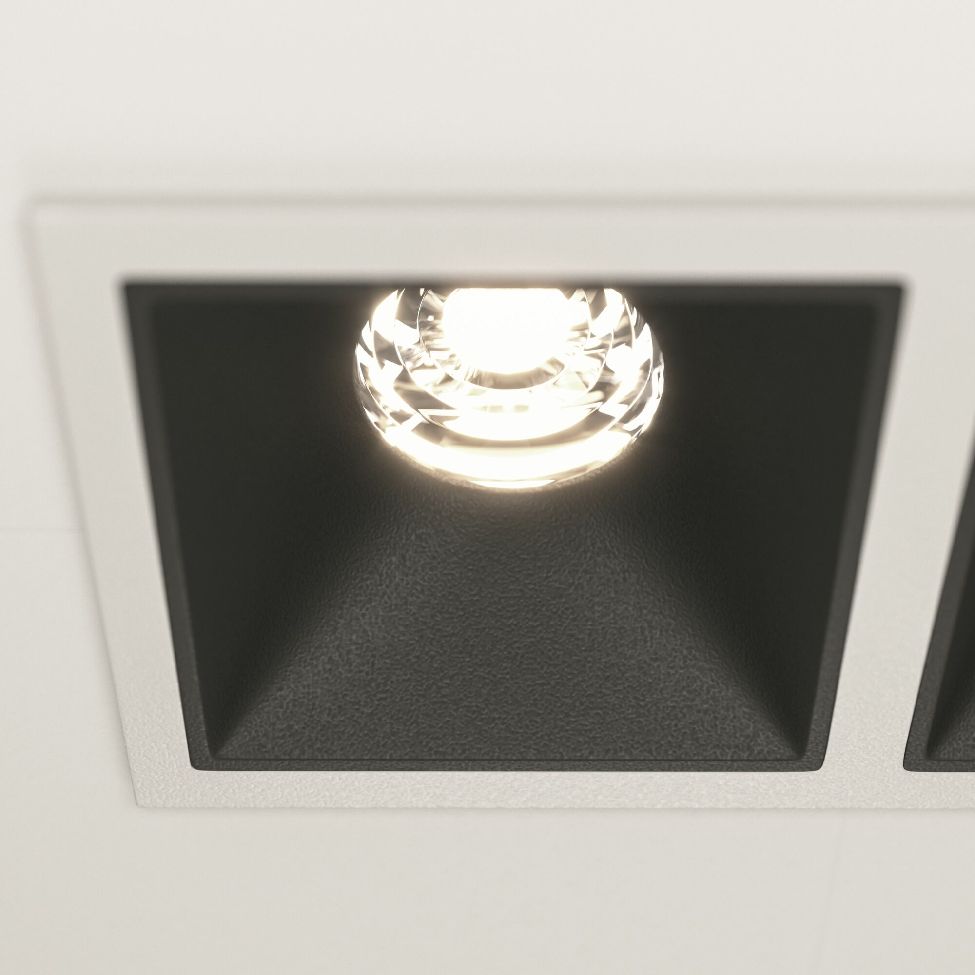 Изображение товара Встраиваемый светильник DL043-02-10W4K-D-SQ-WB Focus T Maytoni