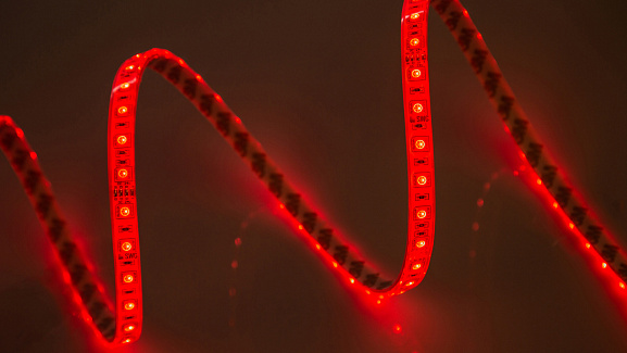 Изображение товара Светодиодная лента 5050, 60 LED/м, 14,4 Вт/м, 24В , IP68, Цвет: RGB, SWG560-24-14.4-RGB-68-M