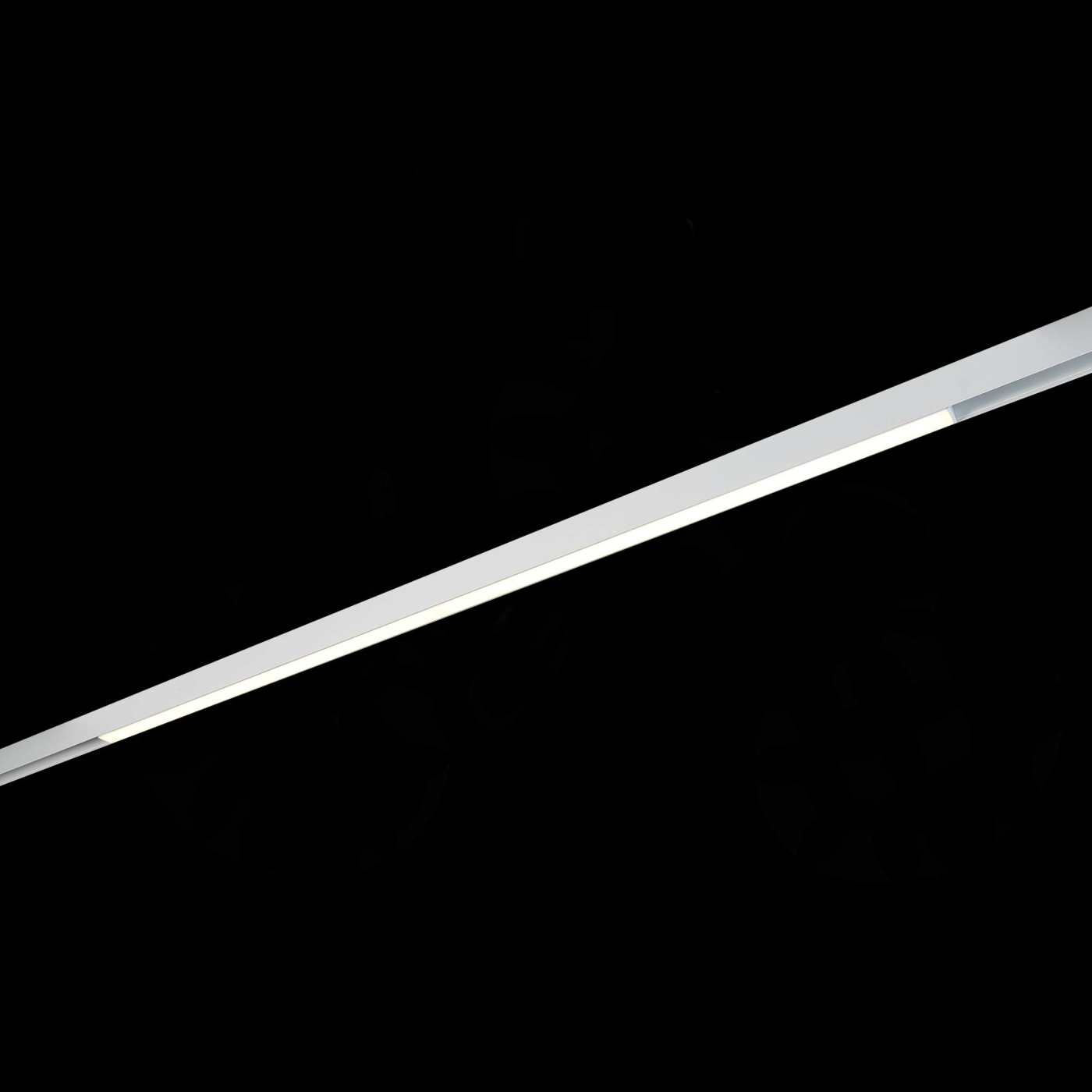 Изображение товара Магнитный трековый светильник Белый LED 1*40W 3000K ST360.536.40 SKYLINE 48 ST LUCE