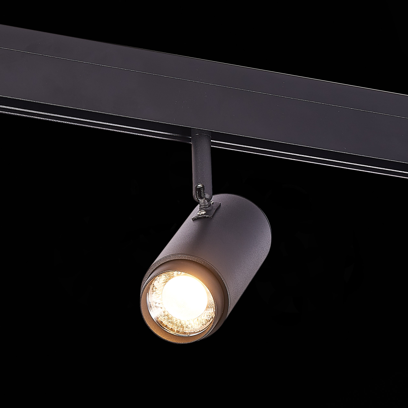 Изображение товара Магнитный трековый светильник ZOOM чёрный LED 1*6W 3000K ST357.436.06 SKYLINE 48 ST LUCE