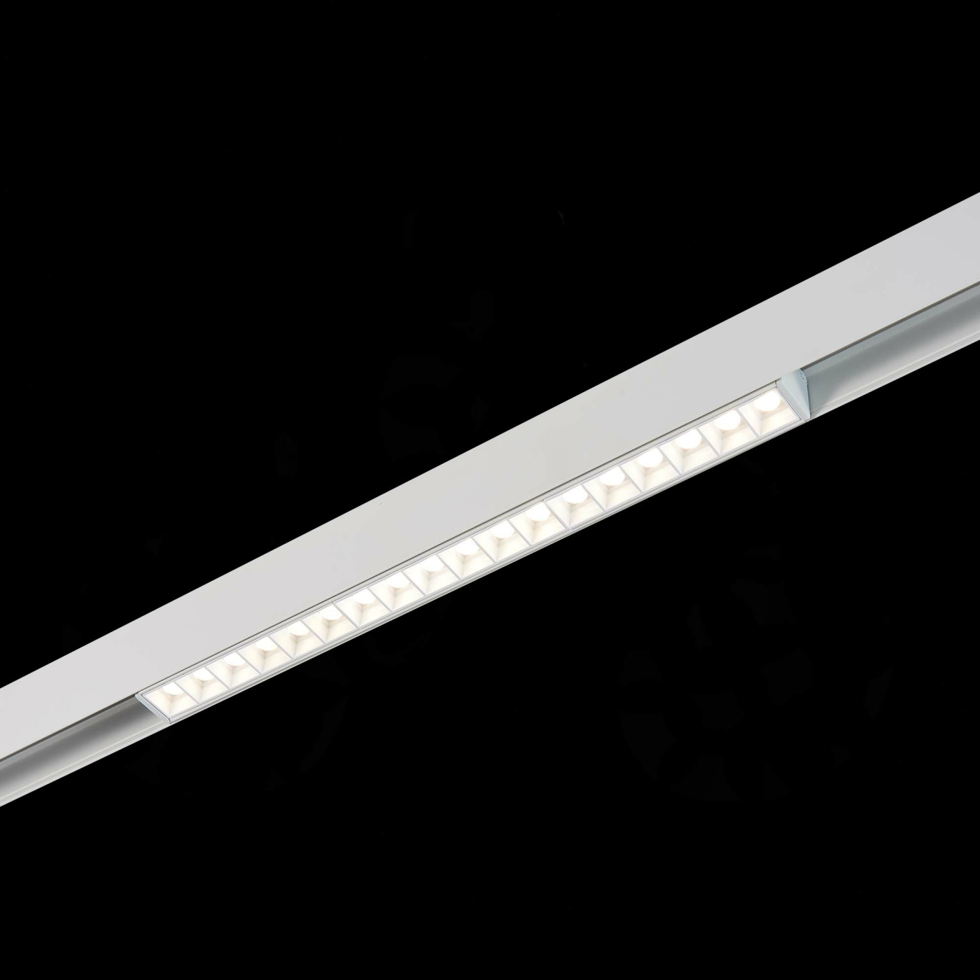 Изображение товара Магнитный трековый светильник Белый LED 1*18W 4000K, ST361.546.18 SKYLINE 48 ST LUCE
