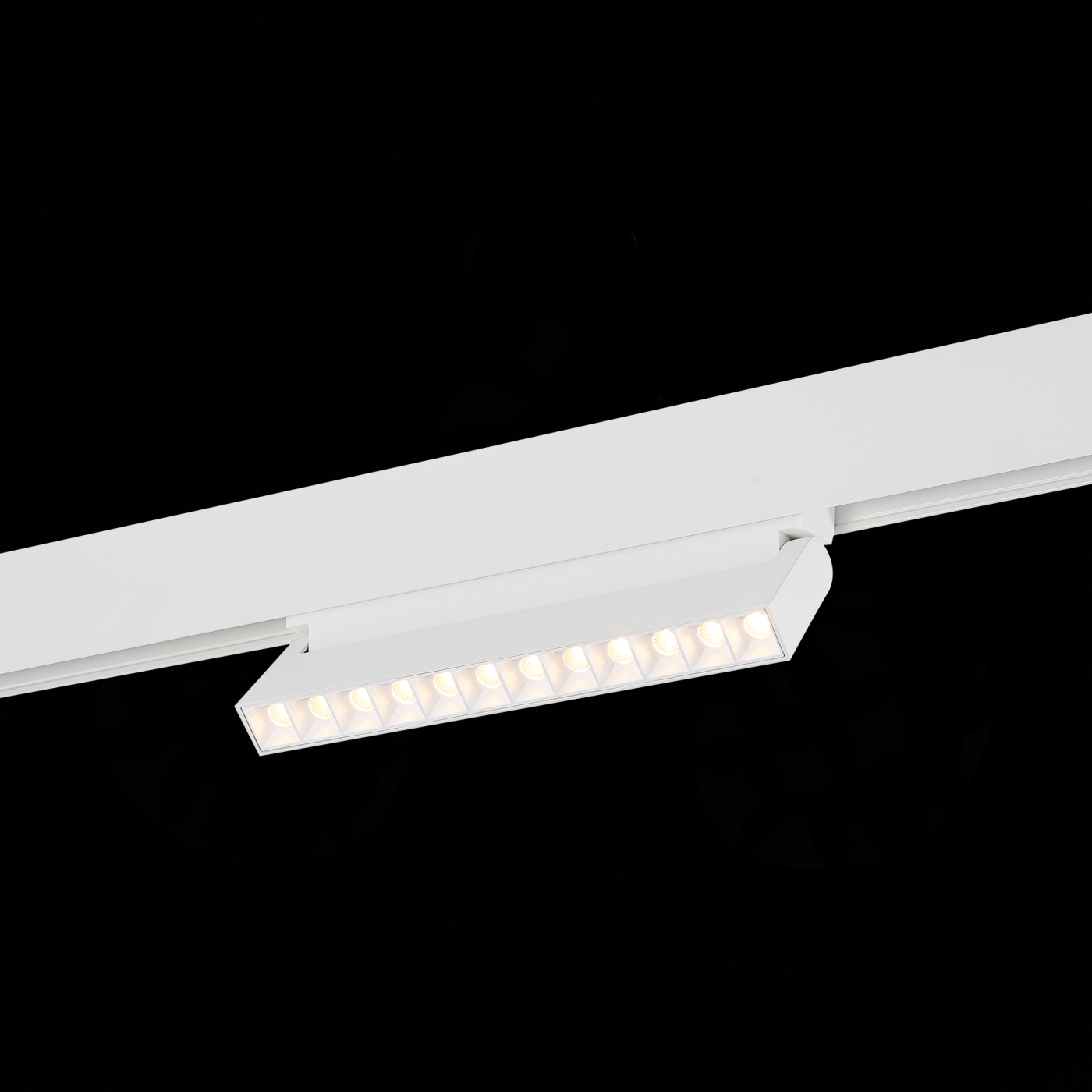 Изображение товара Магнитный трековый светильник белый LED 1*12W, 3000K, ST364.536.12 SKYLINE 48 ST LUCE
