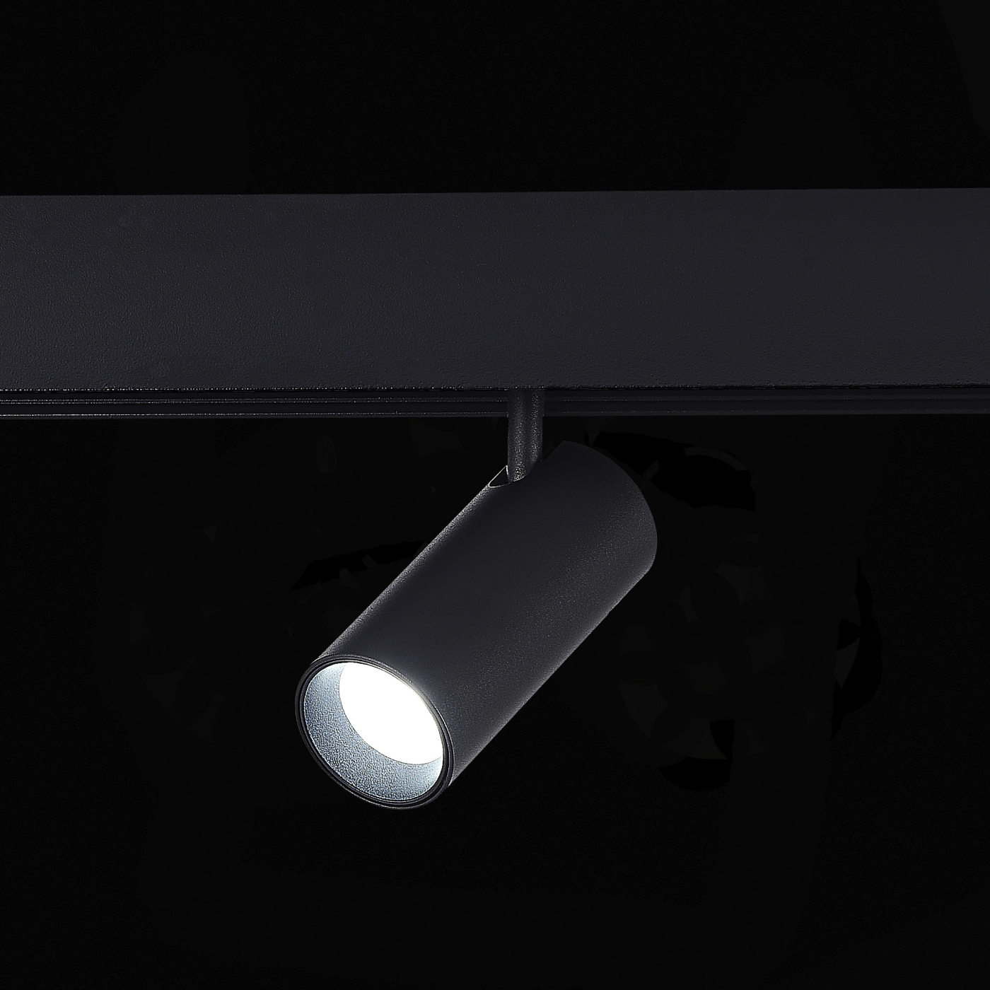 Изображение товара Магнитный трековый светильник SMART чёрный LED 1*7W 2700K-6500K ST375.406.07 SKYLINE 48 ST LUCE