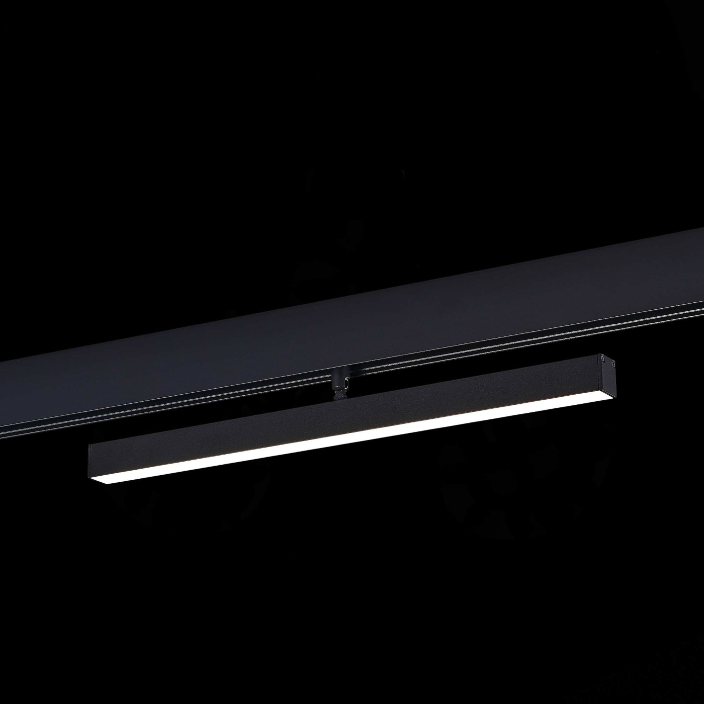 Изображение товара Магнитный трековый светильник чёрный LED 1*12W 4000K ST802.446.12 SKYLINE 48 ST LUCE